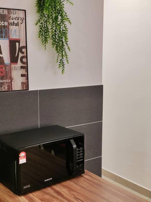 A1403 Jb City Sks Habitat Larkin 2Br 6Pax 100Mbps Netflix!! By Stay 新山 外观 照片